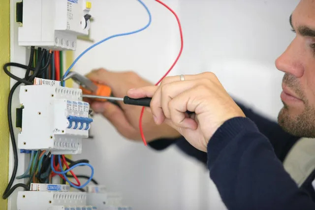 Choosing the Right Central Coast Electrician: A Comprehensive Guide with Reviews